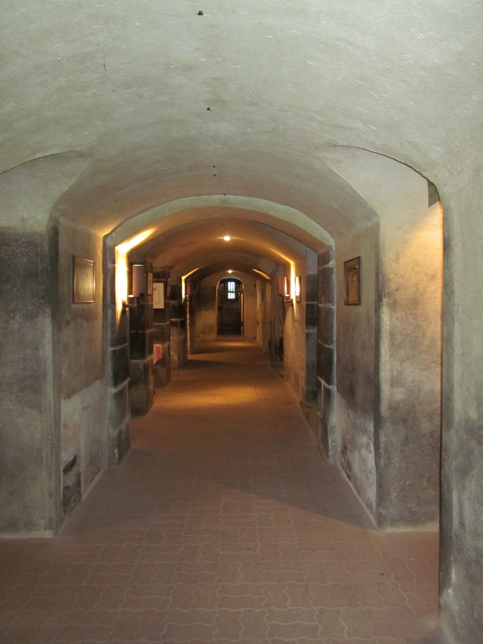 Visite de la cave du Château du Cleray